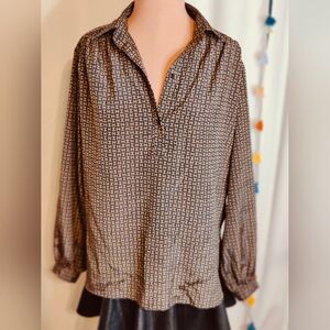 Iconic logo Halston 80s quarter button  Girly Blouse Oversized  designer Chic M
